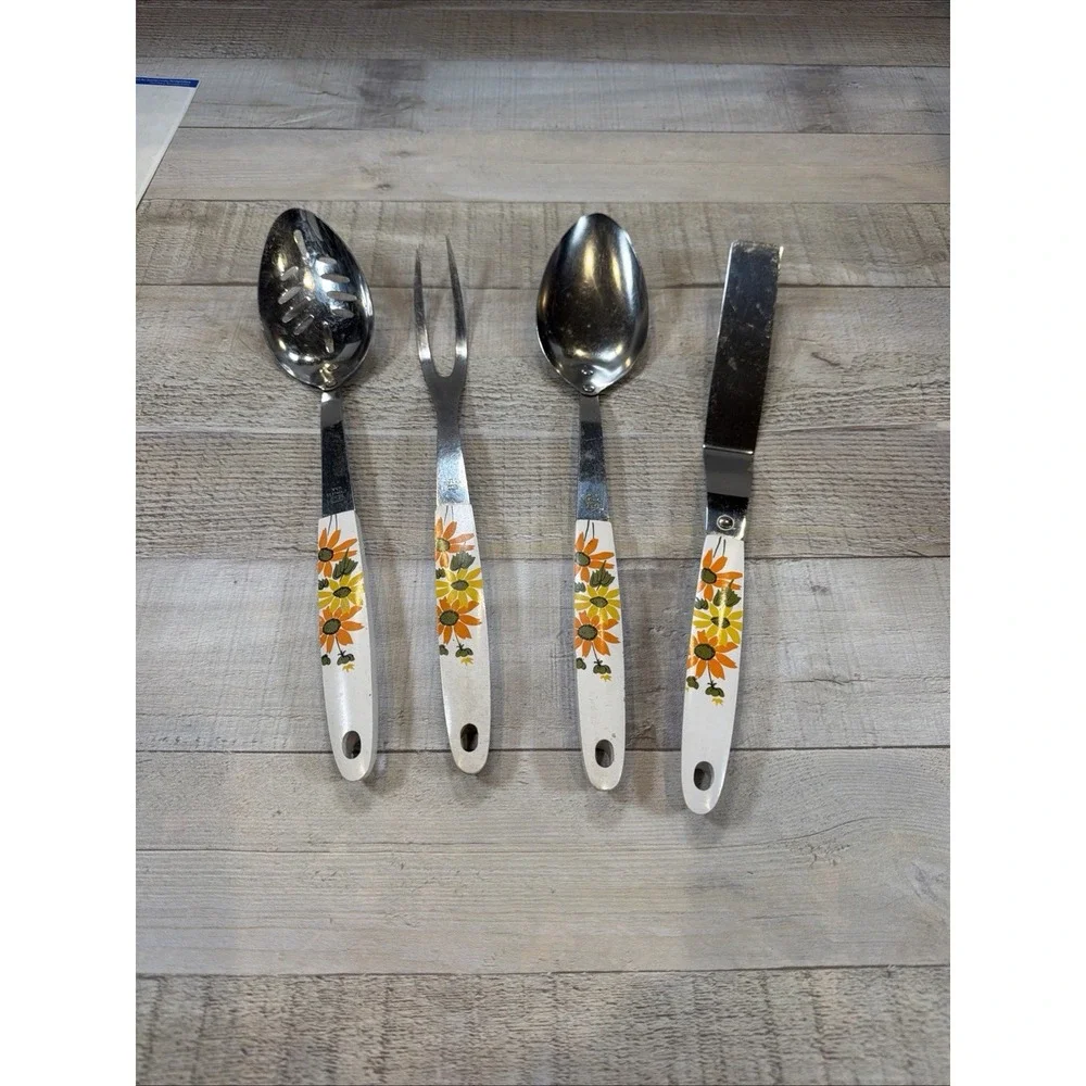 Vintage EKCO Country Garden MCM Floral Kitchen Utensils 4 Pc Set USA Cottagecore